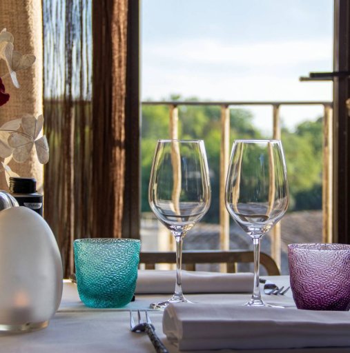  A la table de la Maison du Passage